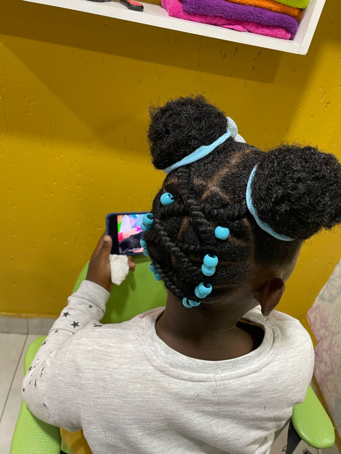 Kids braiding salon